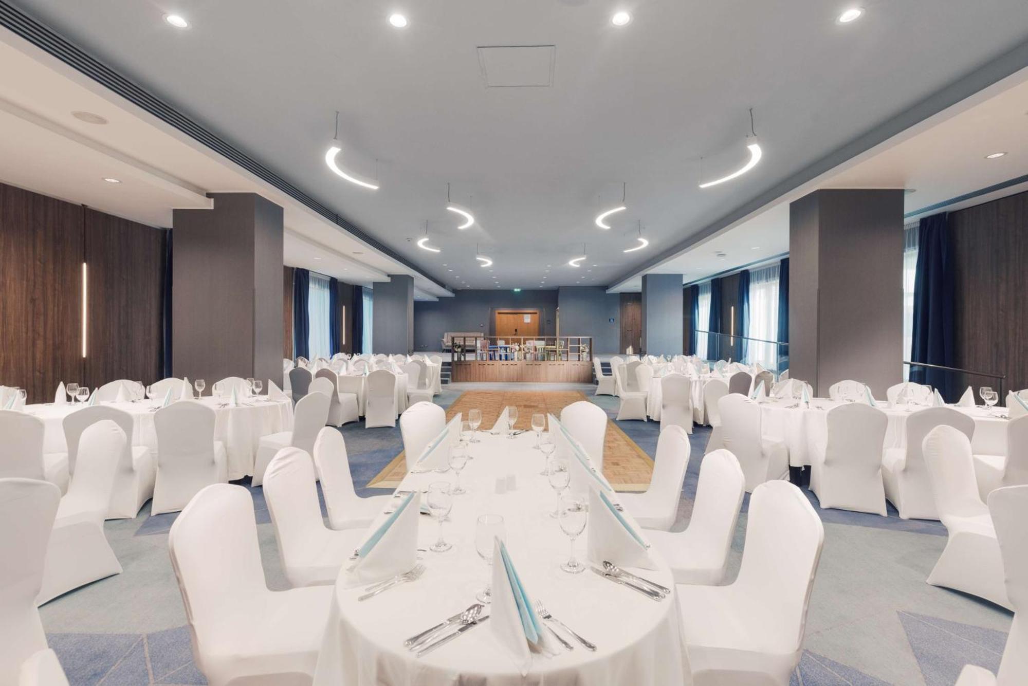 Doubletree By Hilton Hotel Cluj - City Plaza Bagian luar foto The ballroom