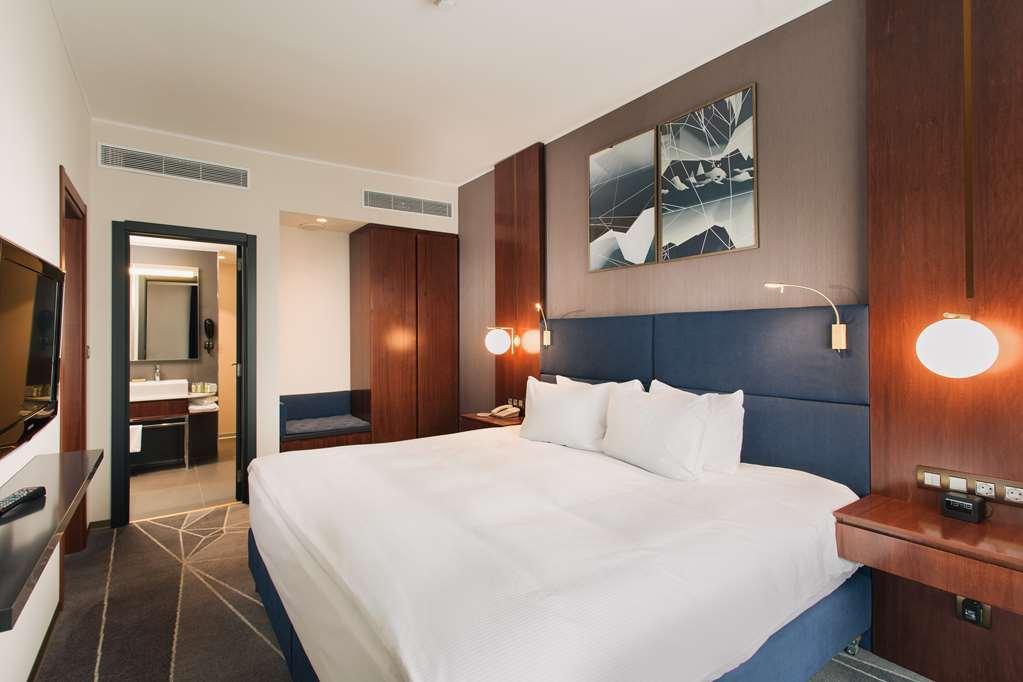 Doubletree By Hilton Hotel Cluj - City Plaza Ruang foto